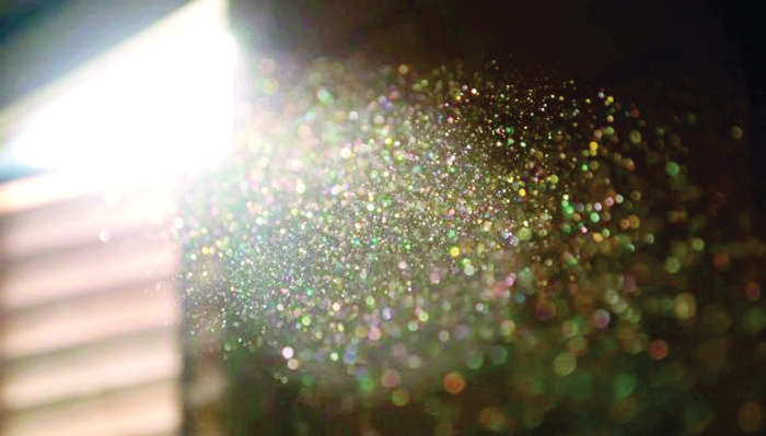 78-172405-microplastics-causing-transcontinental-pollution_700x400