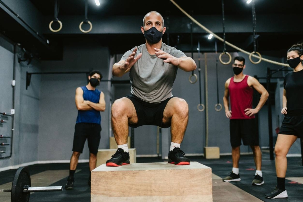 Covid19: Athletes during training at the gym