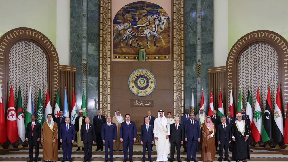صاحب السمو يشارك في القمة العربية